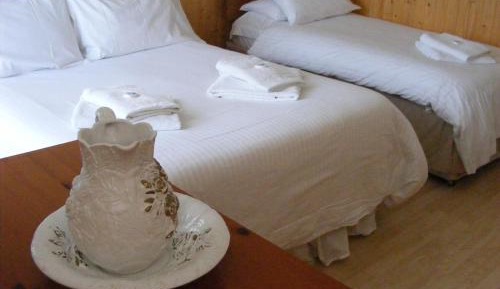 Twin Room with Shared Bathroom