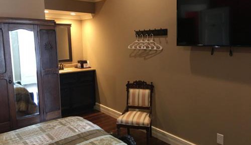 Queen Room