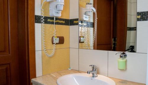 Large Single Room