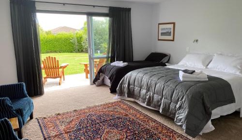 Deluxe King Suite