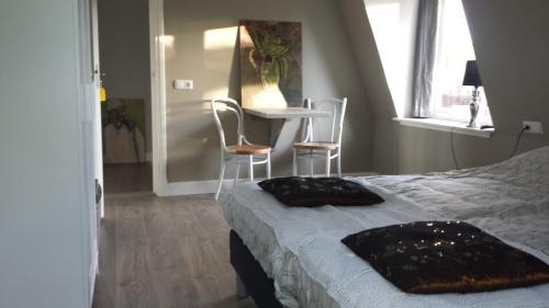 Double or Twin Room with Bathroom