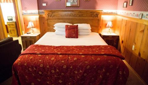 Queen Room with Fireplace without Jacuzzi 