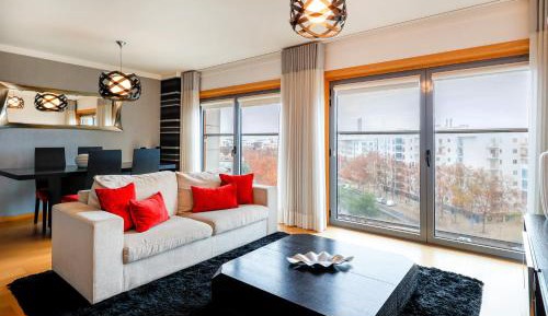 Deluxe Apartment