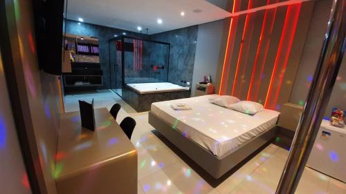 Deluxe Suite with Spa Bath