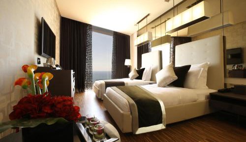 Deluxe Elegant Sea View Room 