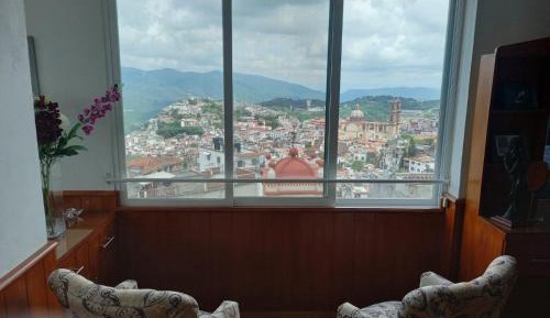 King Room with Mountain View