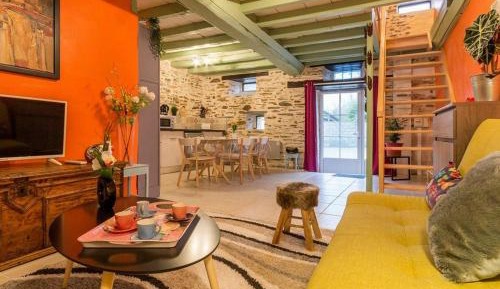 Holiday Home (5 Adults)