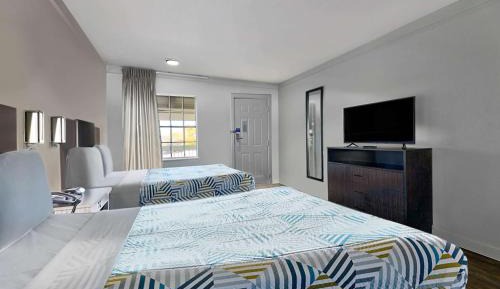 Quadruple Room - Non-Smoking