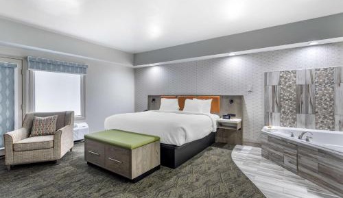 King Room with Whirlpool and Balcony