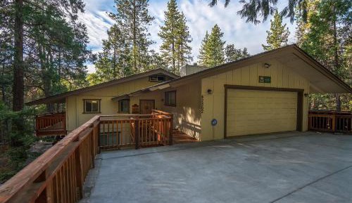 Four-Bedroom Holiday Home