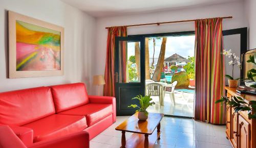 One-Bedroom Apartment with Pool View (2-3 Adults)