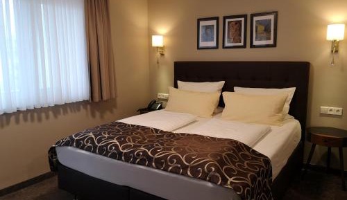 King Room with Balcony