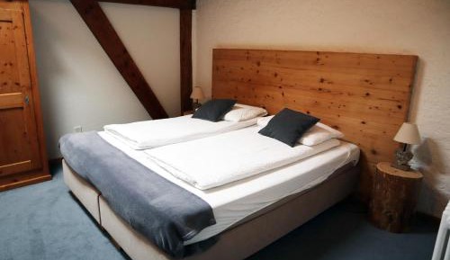Budget Triple Room with Skylight