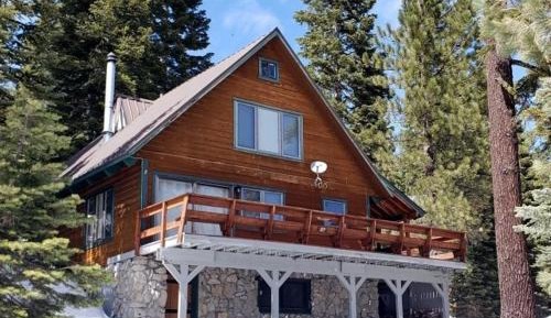 Four-Bedroom Holiday Home