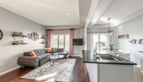 Three-Bedroom Townhouse