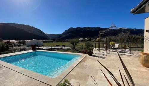 King Room with Mountain View