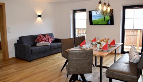 Apartment with Lake View