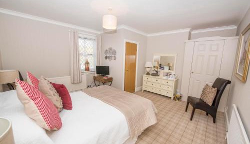 Deluxe Double Room with Shower