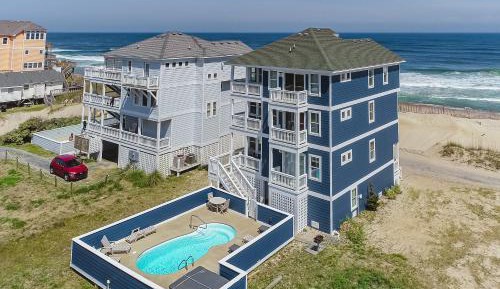 Five Bedroom Holiday Home