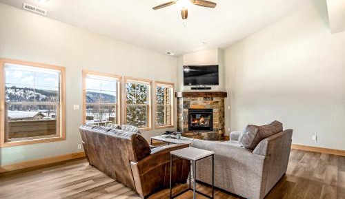 Two Bedroom Apartment 