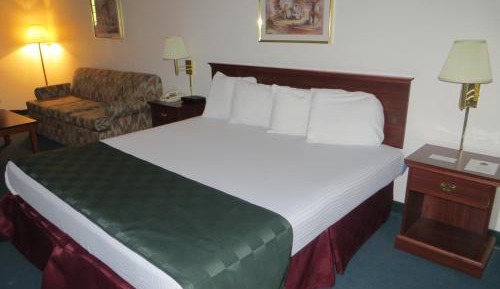 Deluxe King Room