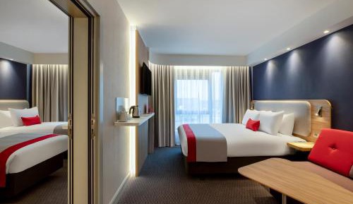 Standard Double Room with Free Hot Breakfast