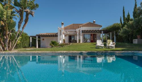 Three-Bedroom Superior Apartment