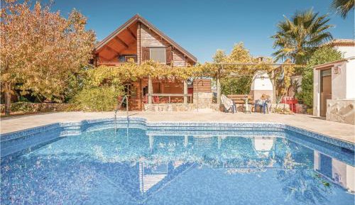 Four-Bedroom Holiday Home