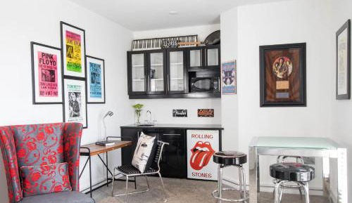 Premier Queen Suite