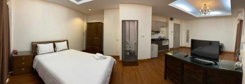 Suite with Balcony