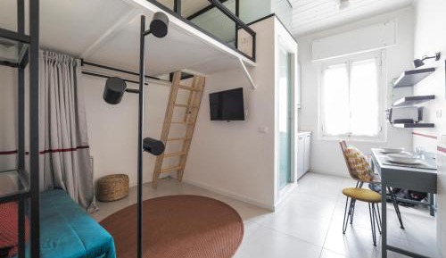 Studio Apartment