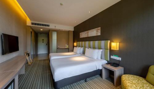 Twin Room with View