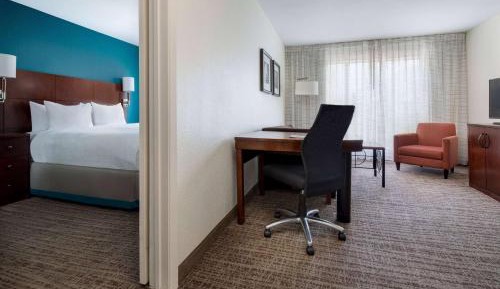 Two Bedroom Suite with Two King Beds 