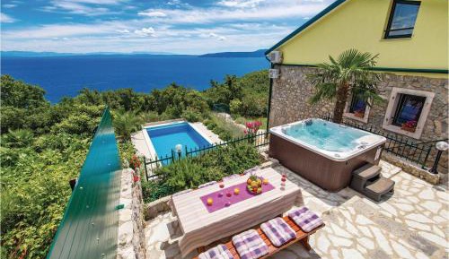 Four-Bedroom Holiday Home