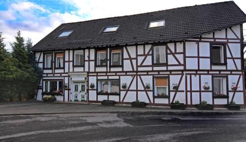 Thirteen-Bedroom Holiday home