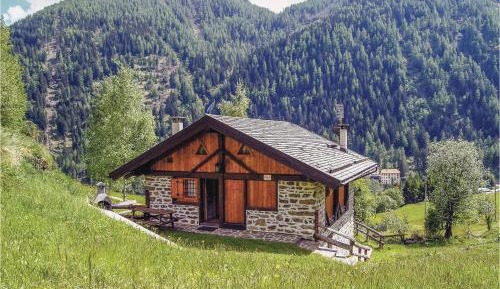 Three-Bedroom Holiday Home 