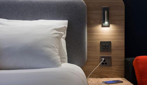 Standard Twin Room with Free Hot Breakfast