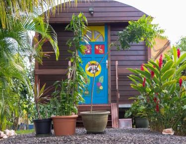 Bungalow with Garden View