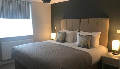Deluxe King Room