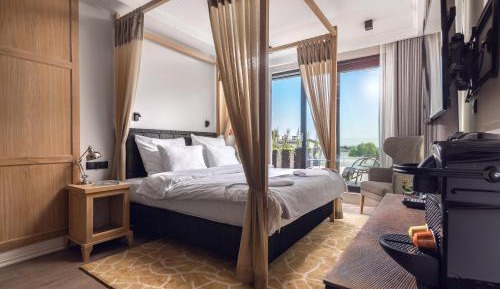 Standard Double Suite