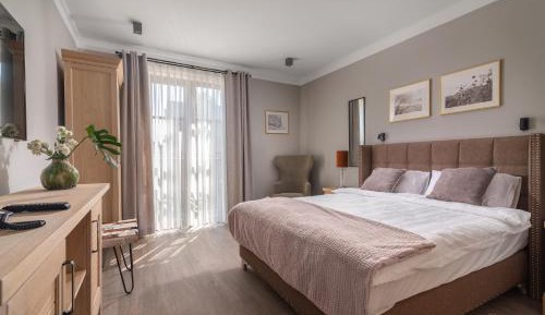Studio with Sofa Bed