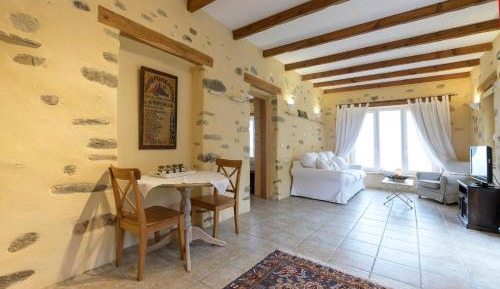 One-Bedroom Apartment with Sea View - Ground Floor