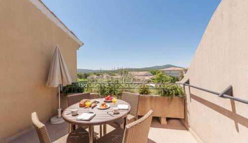 One-Bedroom Apartment with Terrace or Balcony (4 People) - Lake District