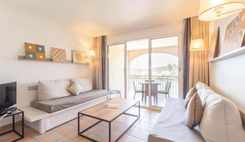 Studio with Sleeping Alcove and Terrace or Balcony (4 People) - Lake District