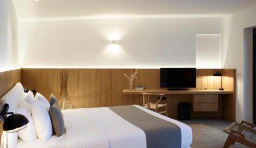 Master Suite with Caldera View and Private Pool