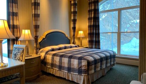 King Suite with Spa Bath