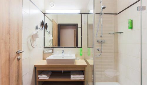 Double or Twin Room with Terrace and Air Conditioning
