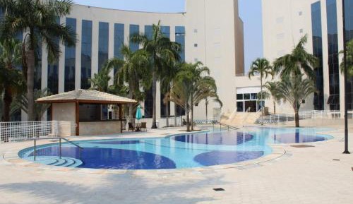 Apartment with Pool View 