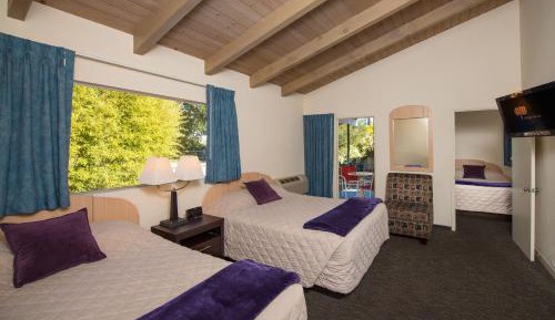 Two-Bedroom Suite