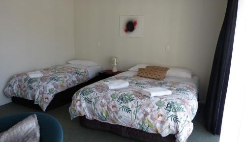Large Queen Studio Units 